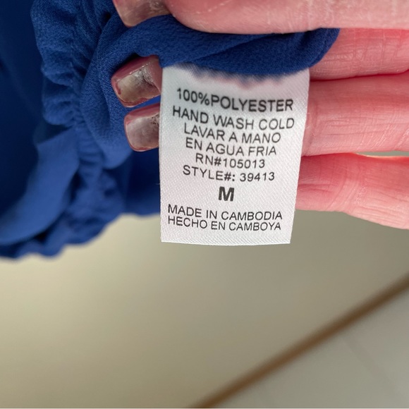 Andree Royal Blue Sleeveless Blouse, Deep V in Back Size M - Picture 8 of 8